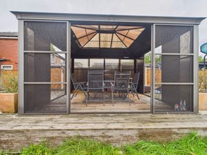 Photo 25- click for photo gallery